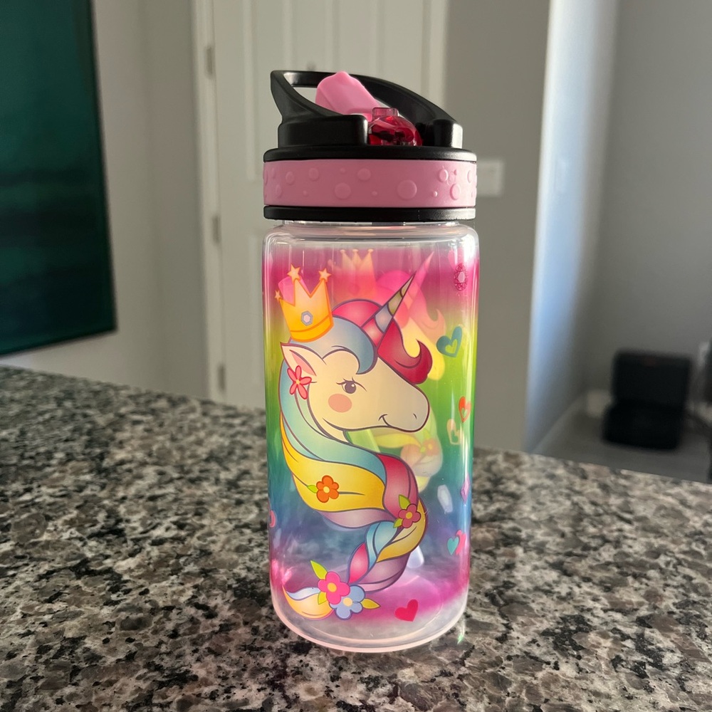 Unicorn Kids Water Bottle with Pink Lid, 15oz, (Brand New)🦄 💖